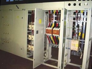 elektroschit dlya obslujivaniya